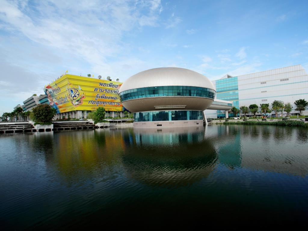Centra by Centara Government Complex Centra by Centara Government Complex
