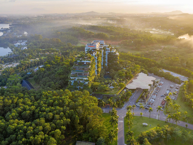 Đầu tư xanh trong ngành khách sạn và bất động sản Việt Nam: Từ tư duy chiến lược đến giá trị dài hạn